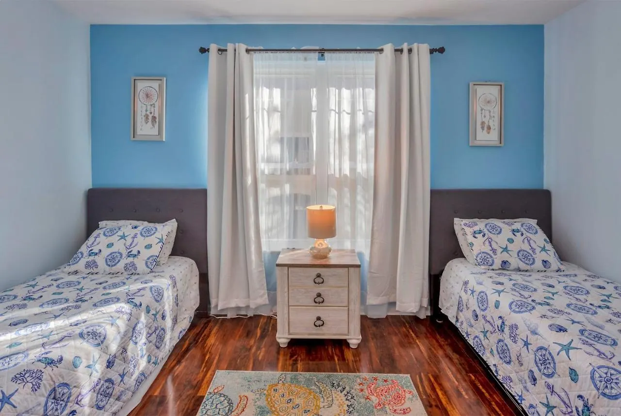 New 2Bed2Bath Condo - Clearwater Beach - Free Wi-Fi And Parking